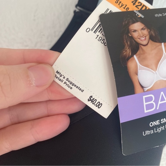 Bali Black Seamless Underwire Bra with Adjustable Straps - Picture 6 of 7